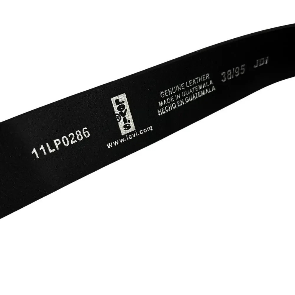 Levi’s black leather belt unisex size 38 brushed nickel buckle classic casual